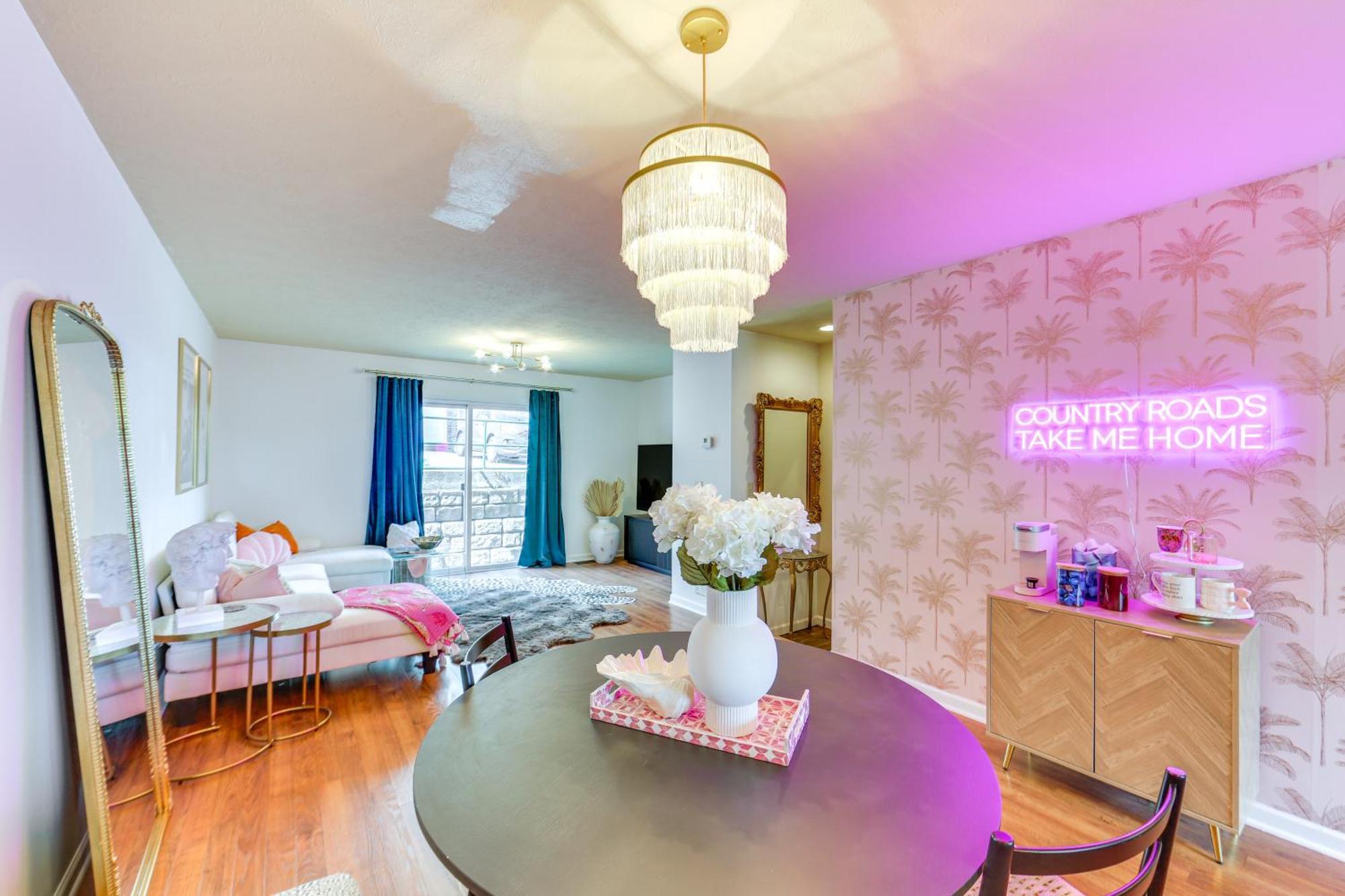 Chic Morgantown Vacation Rental - 2 Mi To Wvu! 외부 사진